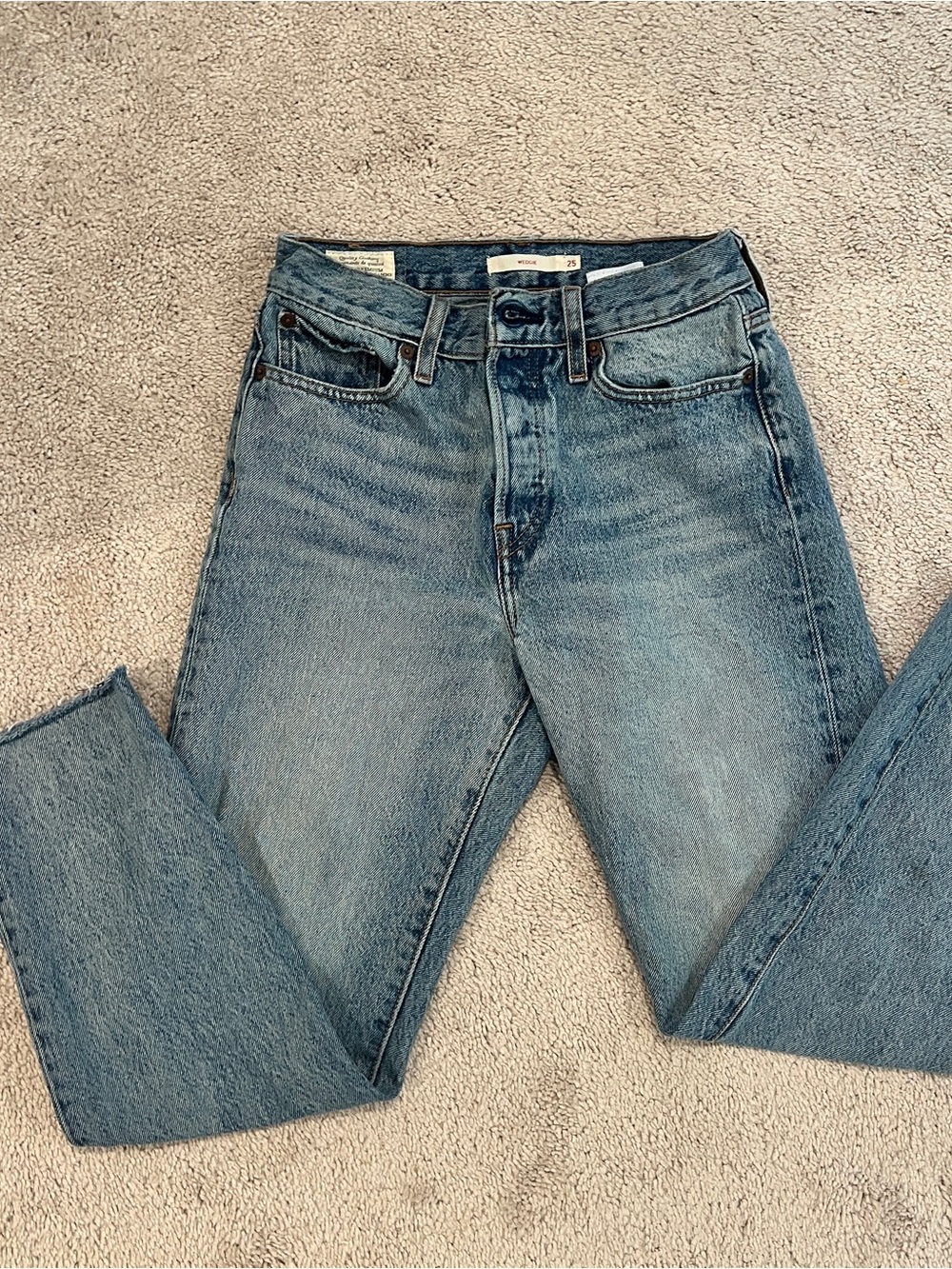 Levi’s Wedgie Jeans 25